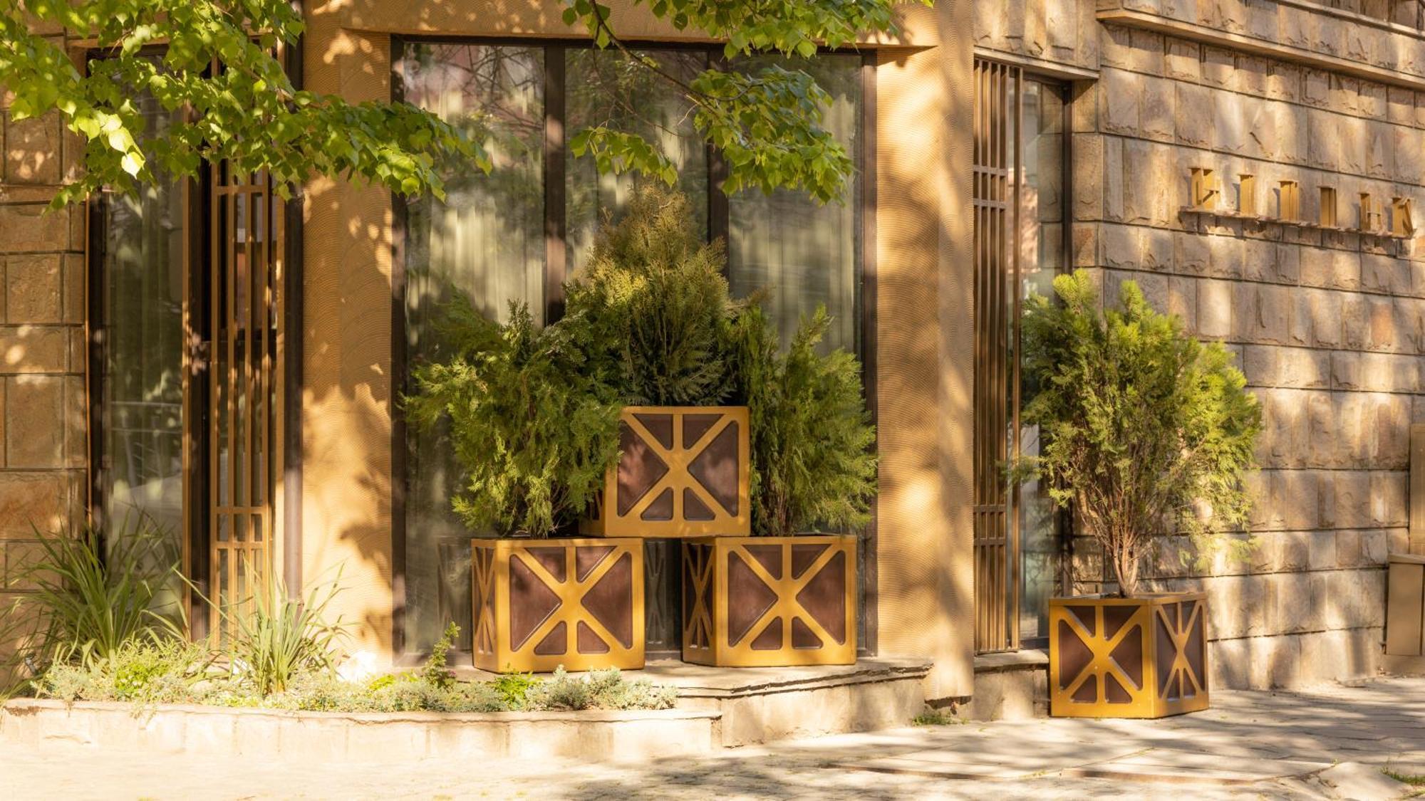 Hidden Bank: Cash Apartamento Plovdiv Exterior foto